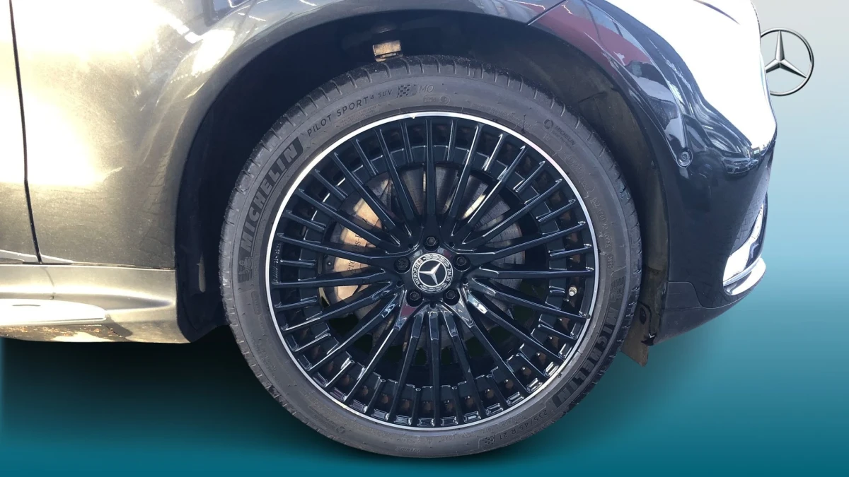 Mercedes-Benz EQC Image 5