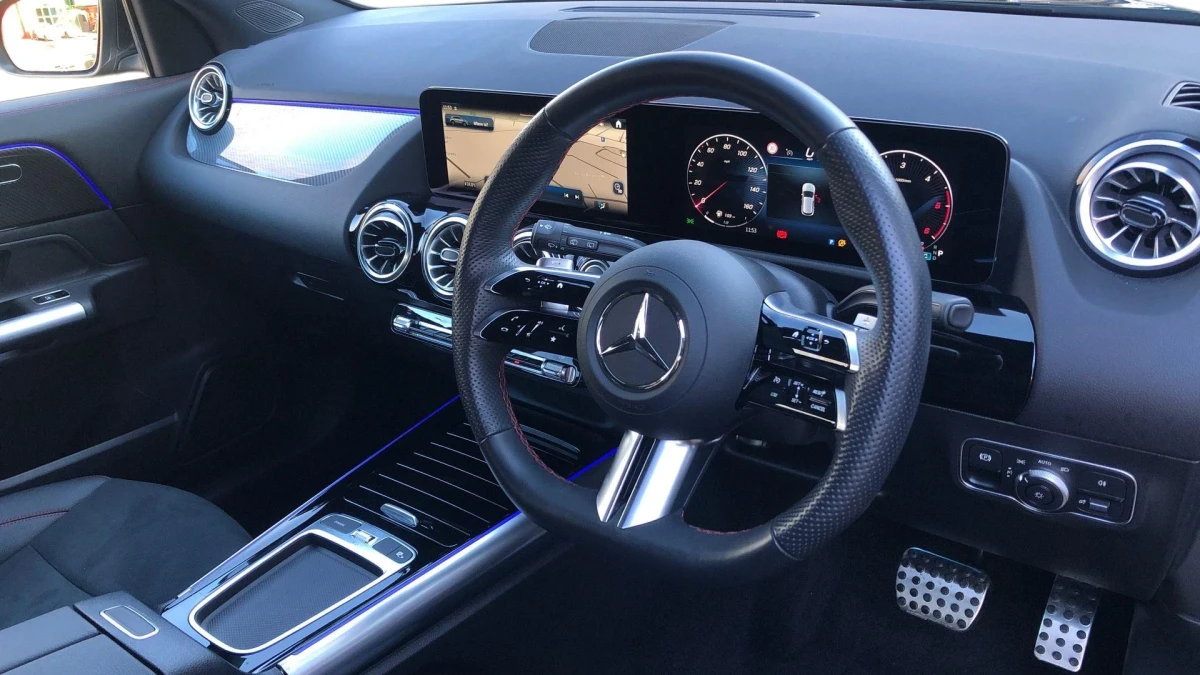 Mercedes-Benz GLA Image 3