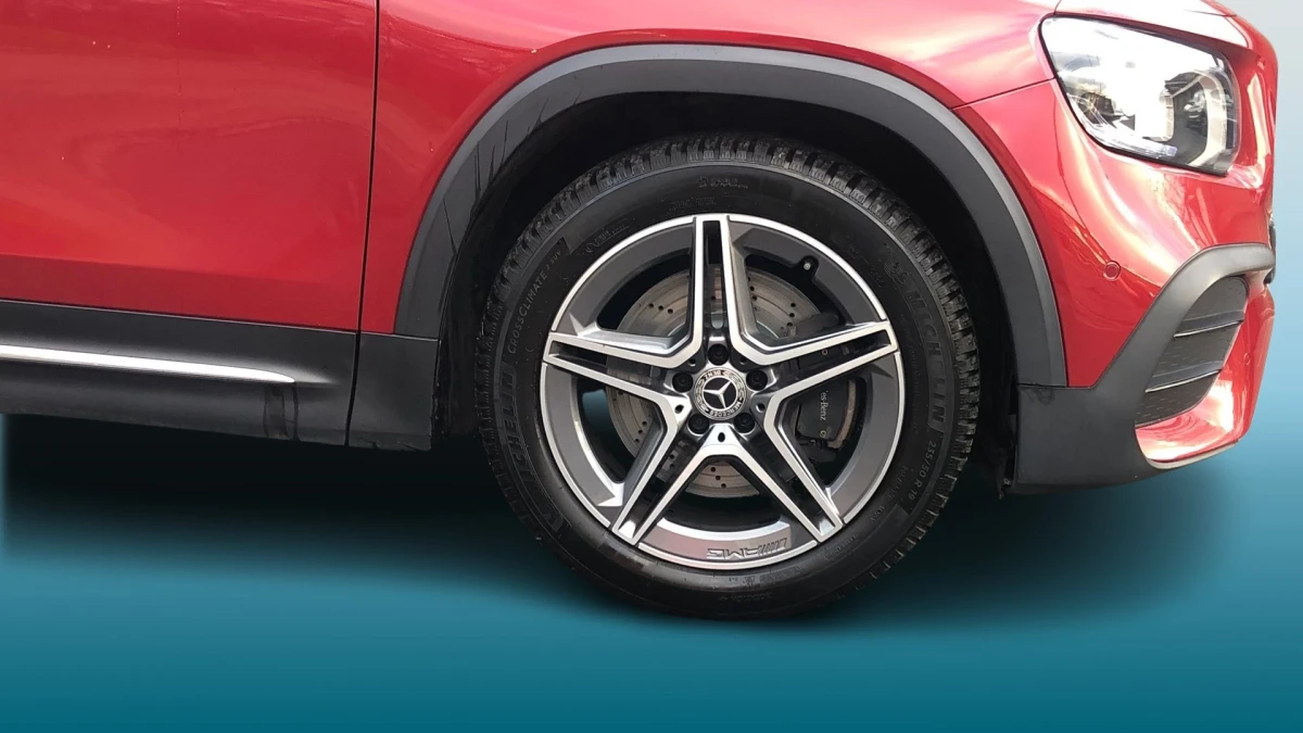 Mercedes-Benz GLB Image 5