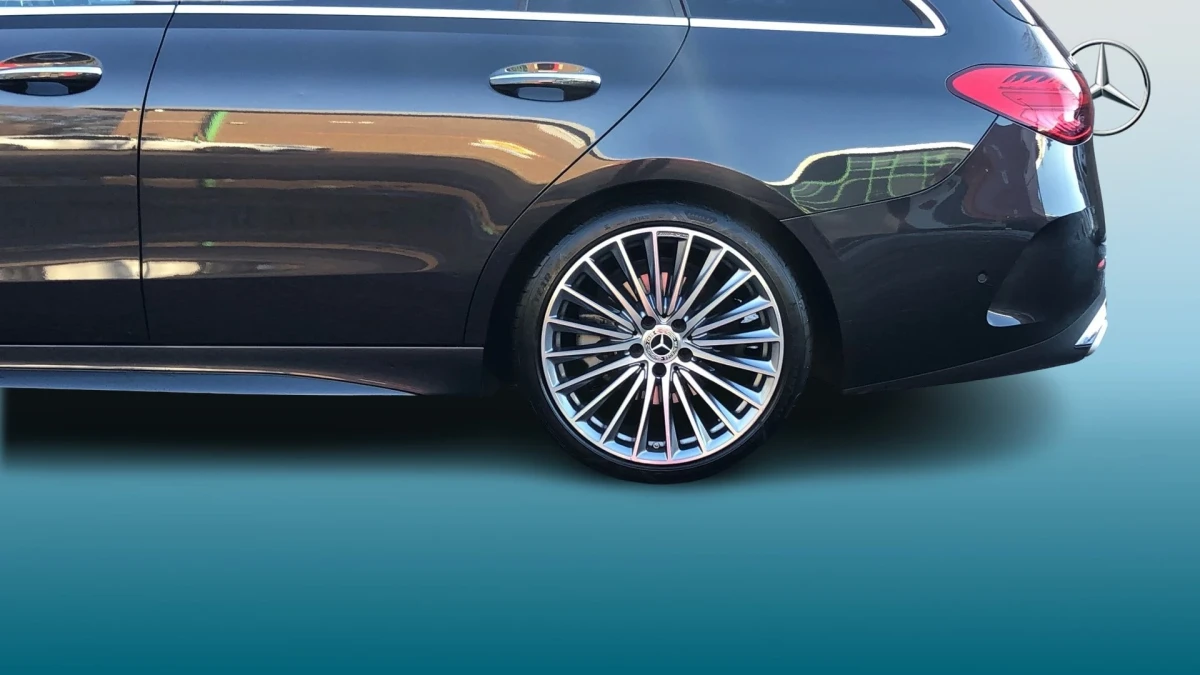 Mercedes-Benz C-Class Image 5