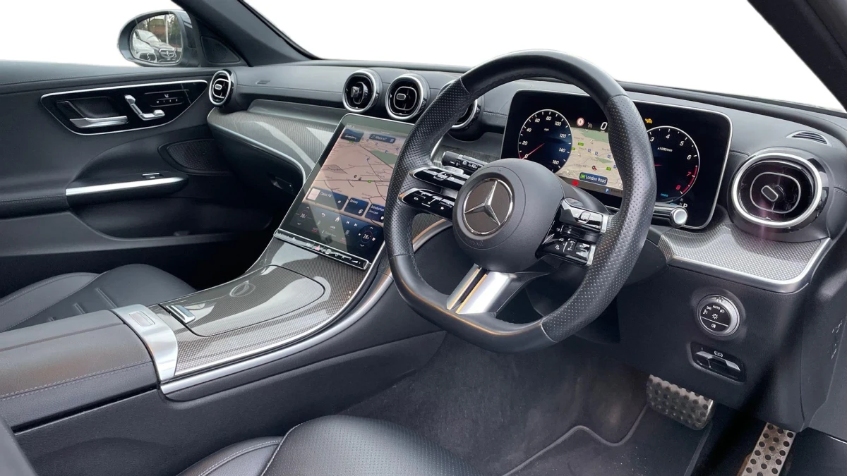 Mercedes-Benz C-Class Image 3