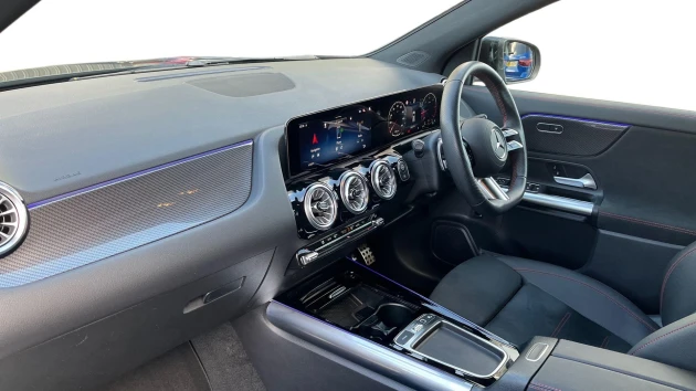 Mercedes-Benz GLA Listing Image