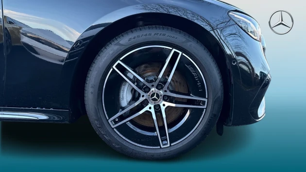 Mercedes-Benz E-Class Listing Image