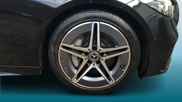 Mercedes-Benz C-Class Listing Image