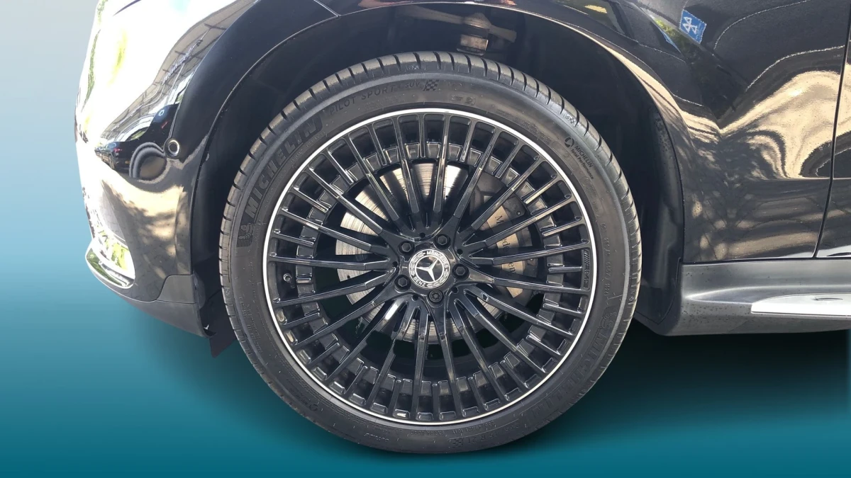 Mercedes-Benz EQC Image 5