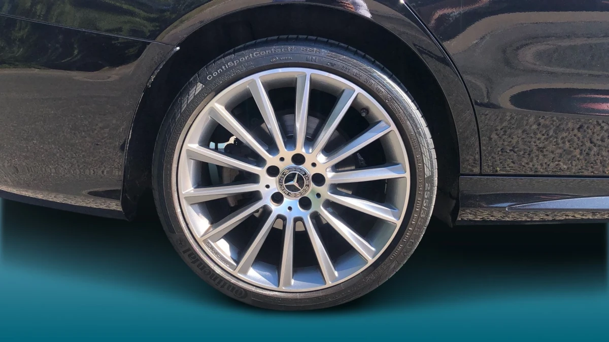 Mercedes-Benz C-Class Image 5