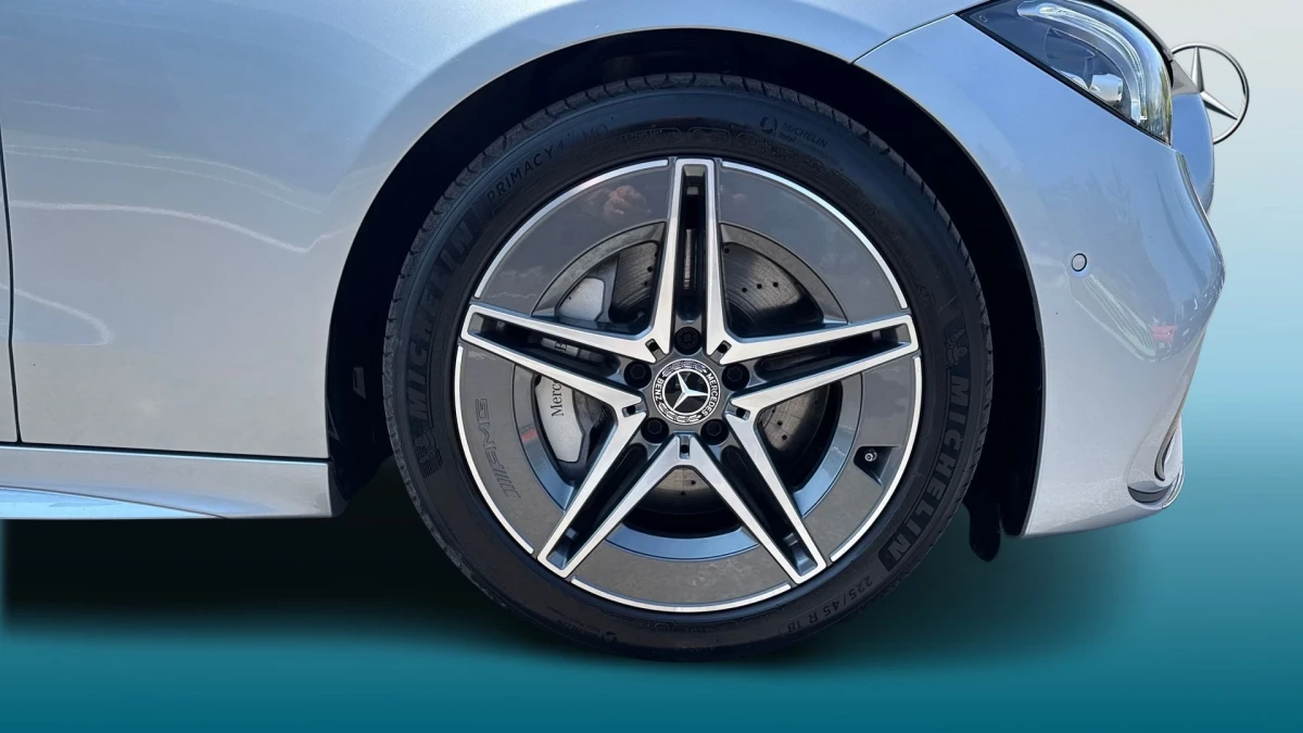 Mercedes-Benz C-Class Image 5