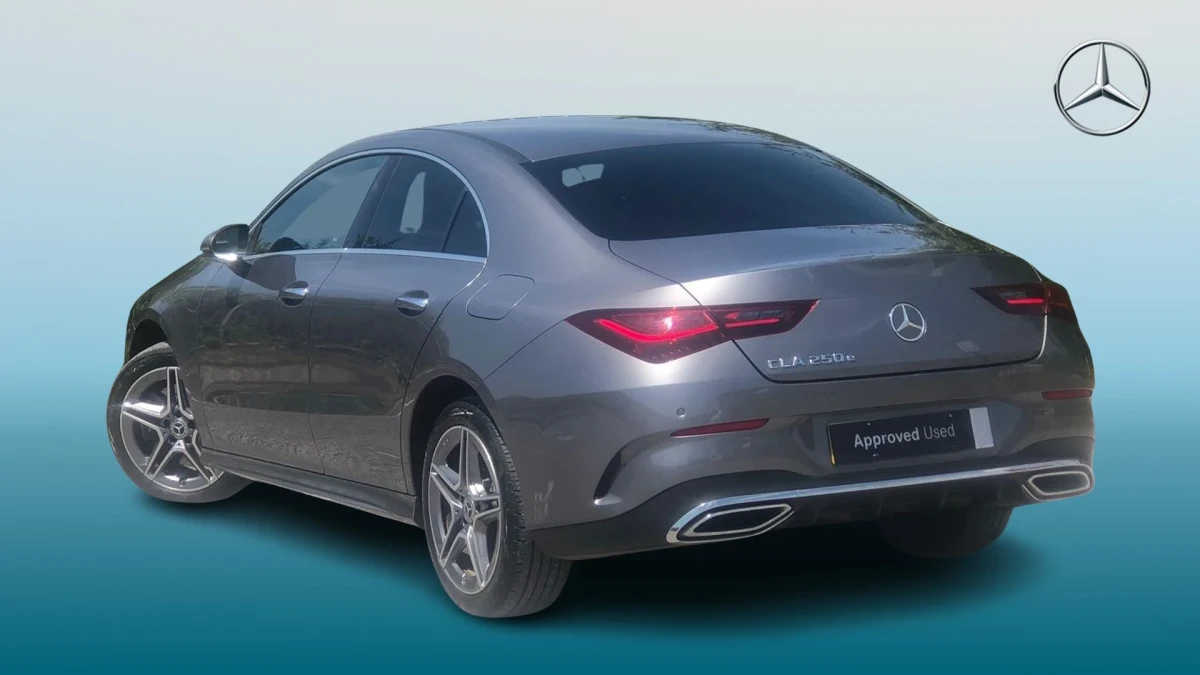 Mercedes-Benz CLA Image 2