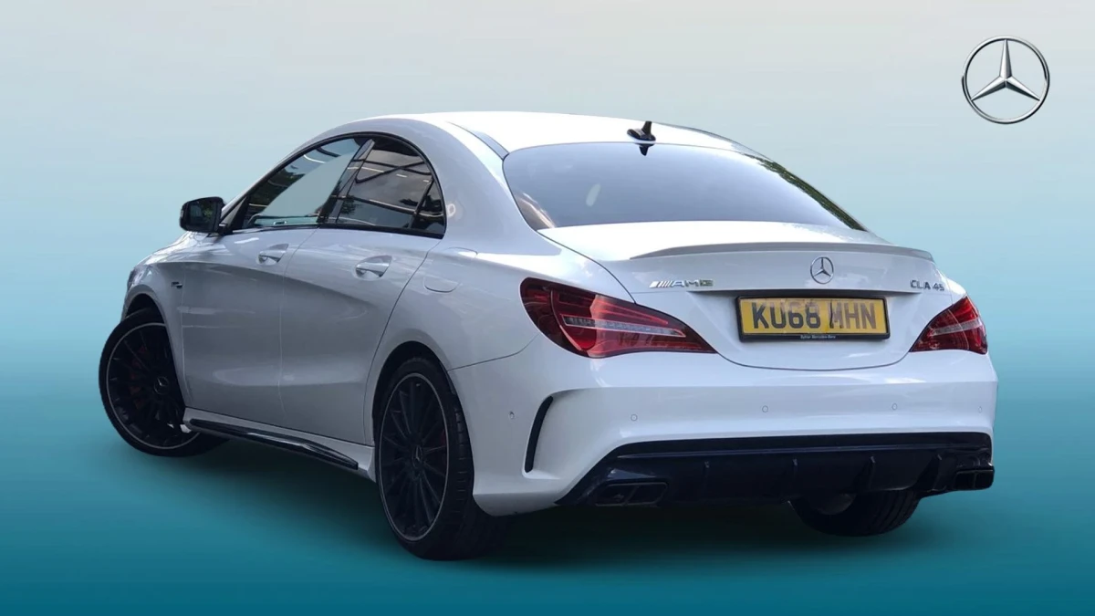 Mercedes-Benz CLA Image 2