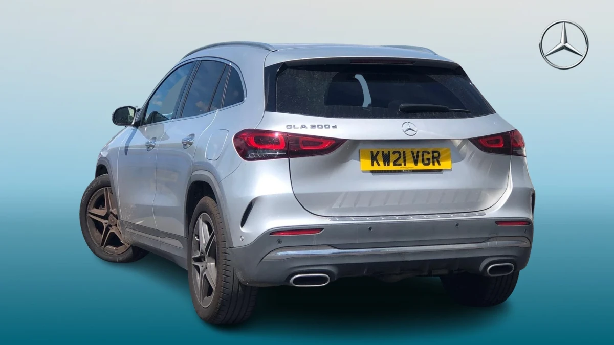 Mercedes-Benz GLA Image 2