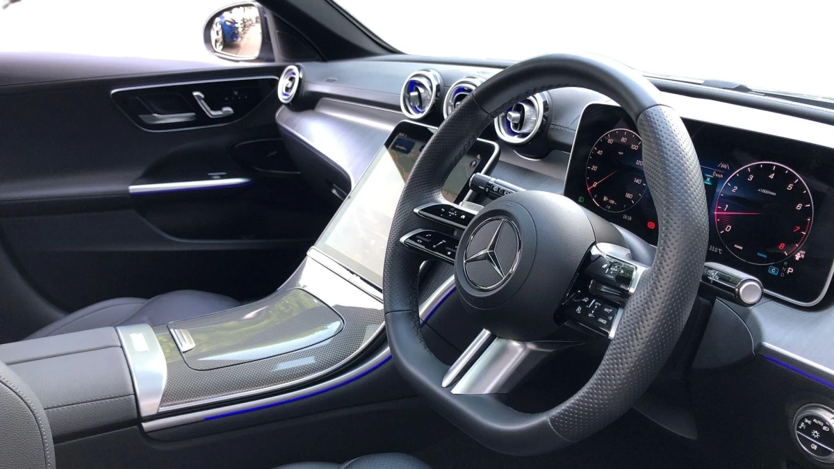 Mercedes-Benz C-Class Image 3