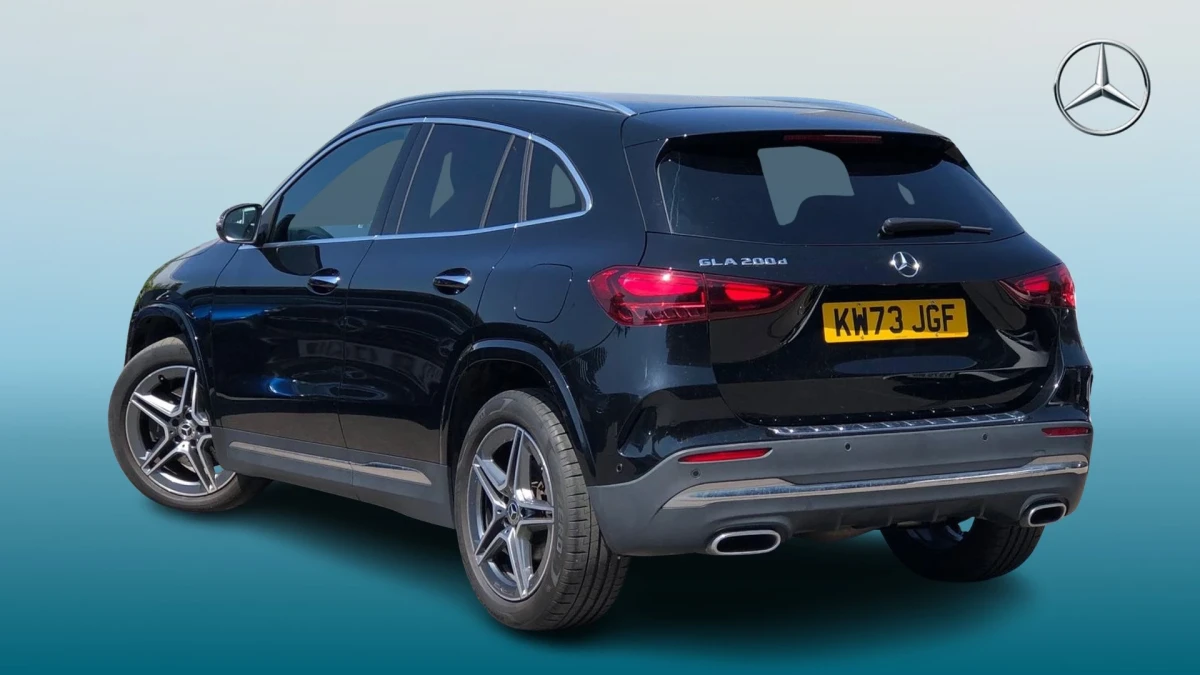 Mercedes-Benz GLA Image 2