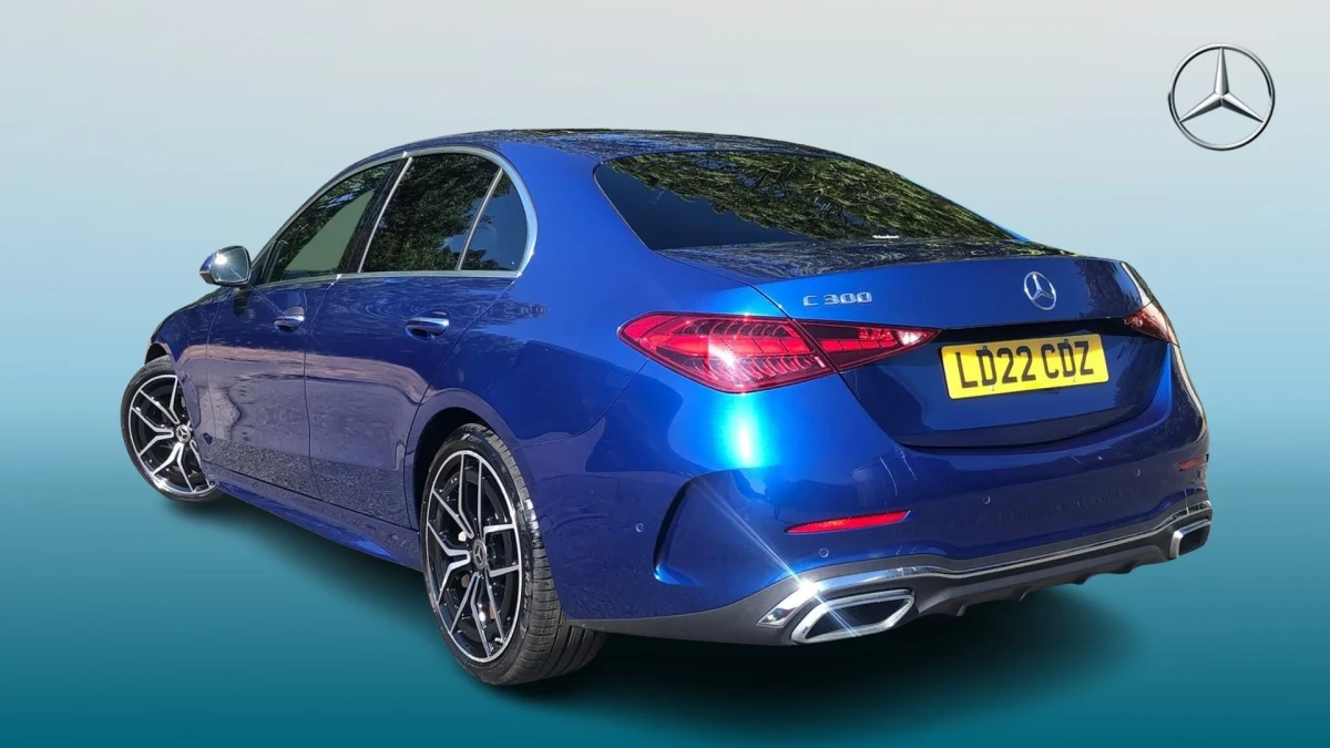 Mercedes-Benz C-Class Image 2