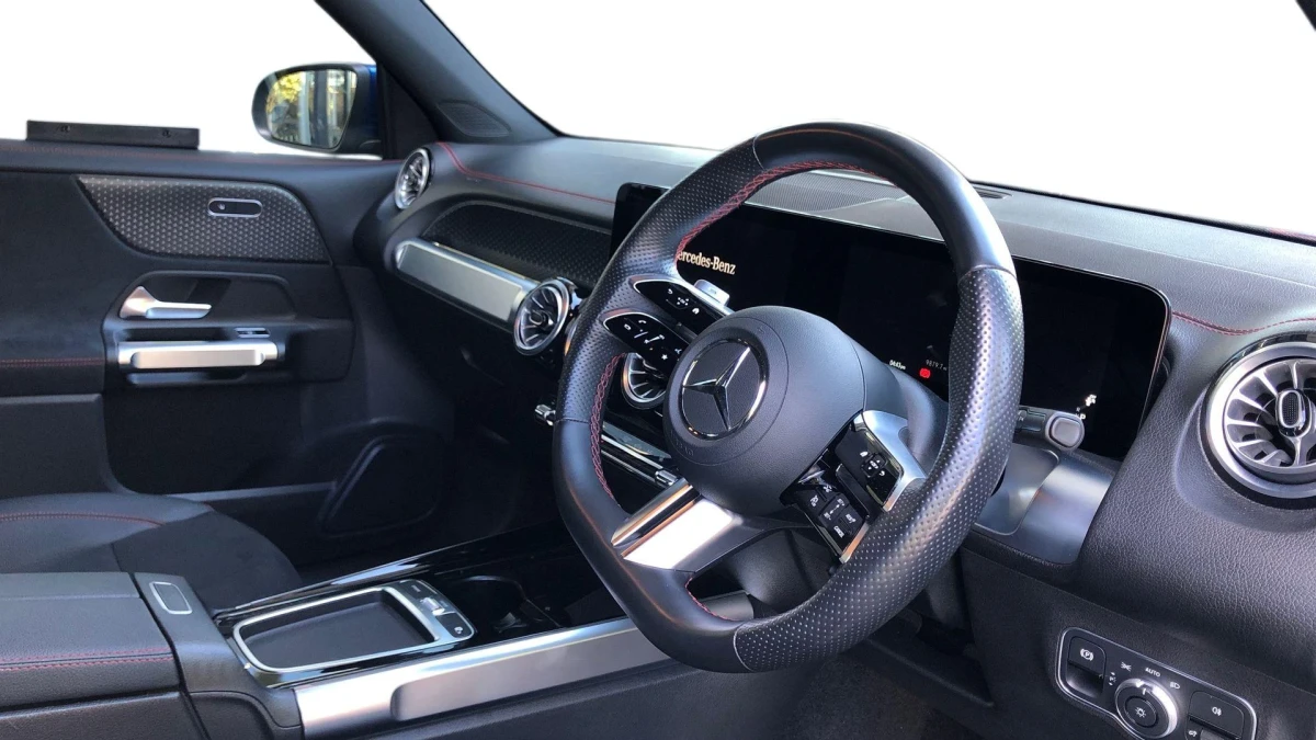 Mercedes-Benz EQB Image 3
