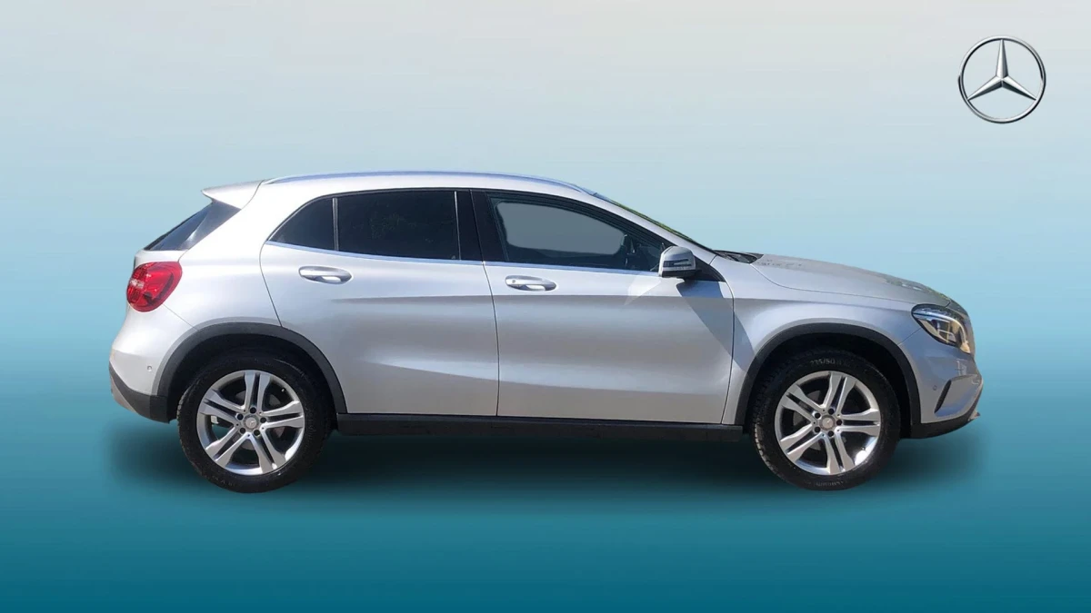 Mercedes-Benz GLA Image 4