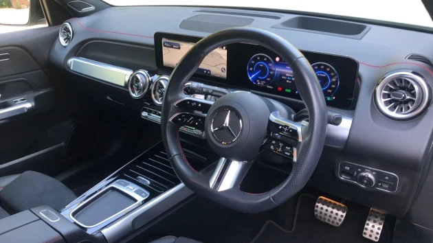 Mercedes-Benz EQB Listing Image