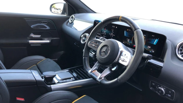 Mercedes-Benz GLA Listing Image