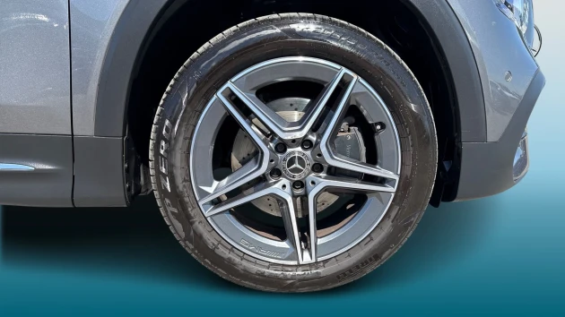 Mercedes-Benz GLB Listing Image