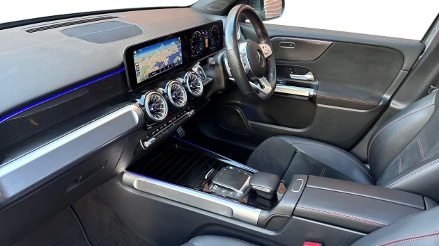 Mercedes-Benz GLB Listing Image