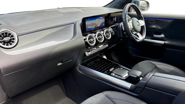 Mercedes-Benz GLA Listing Image