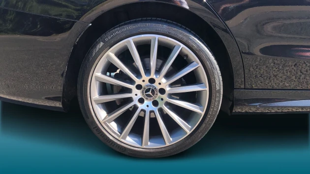 Mercedes-Benz C-Class Listing Image
