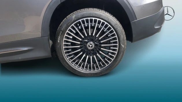 Mercedes-Benz EQB Listing Image