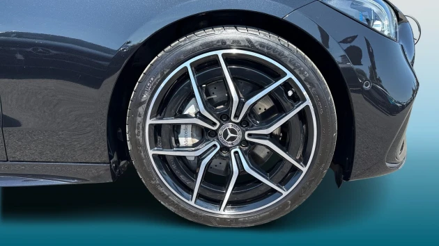 Mercedes-Benz C-Class Listing Image