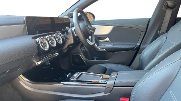Mercedes-Benz CLA Listing Image