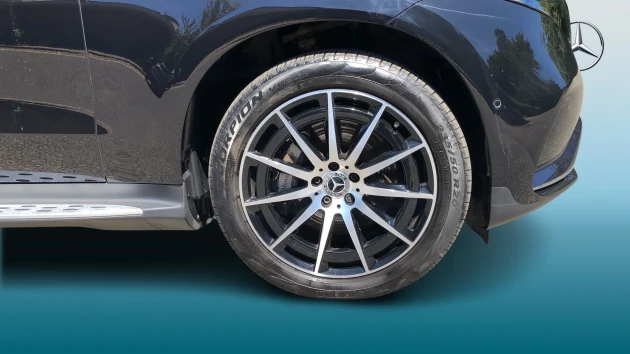 Mercedes-Benz EQC Listing Image