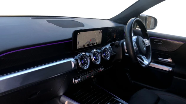 Mercedes-Benz GLB Listing Image