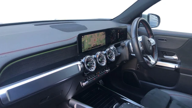Mercedes-Benz EQB Listing Image