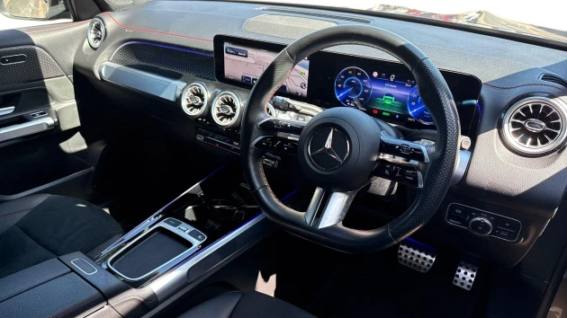 Mercedes-Benz EQB Listing Image