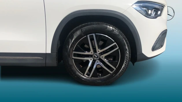Mercedes-Benz GLA Listing Image