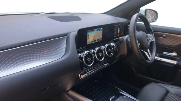 Mercedes-Benz GLA Listing Image