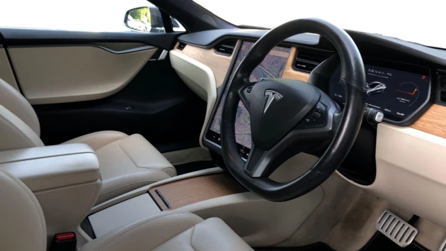 Tesla Model S Listing Image