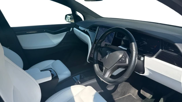 Tesla Model X Listing Image