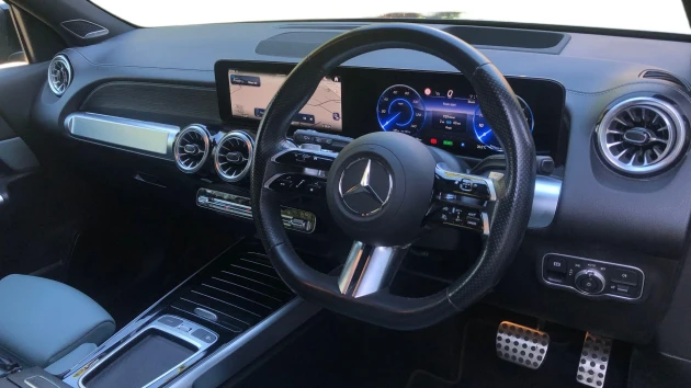 Mercedes-Benz EQB Listing Image