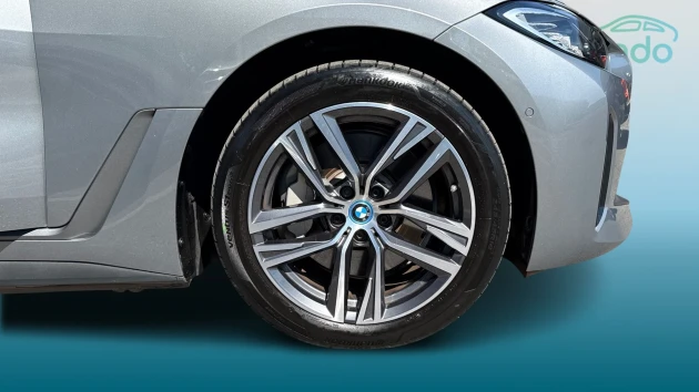 BMW i4 Listing Image