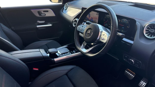 Mercedes-Benz EQA Listing Image