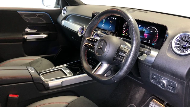 Mercedes-Benz GLB Listing Image