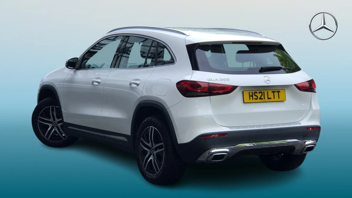 Mercedes-Benz GLA Image 2