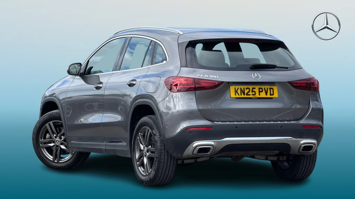 Mercedes-Benz GLA Image 2