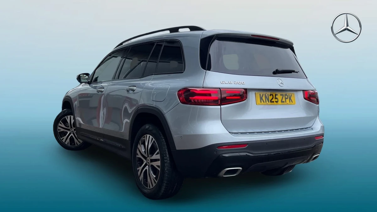Mercedes-Benz GLB Image 2