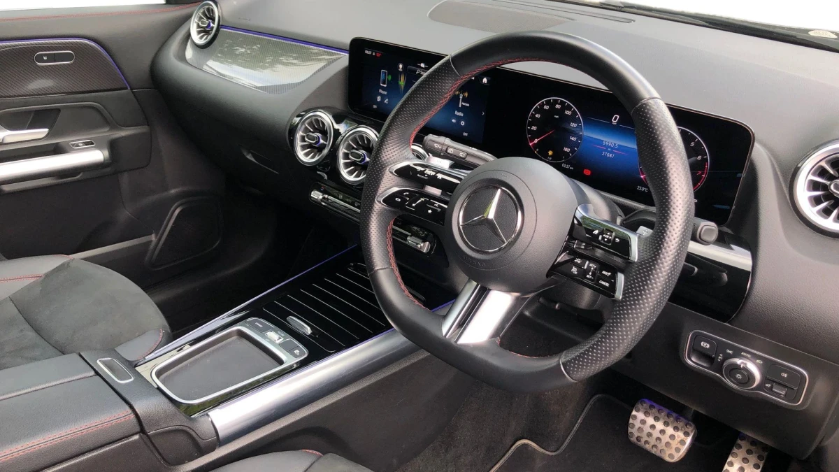 Mercedes-Benz GLA Image 3