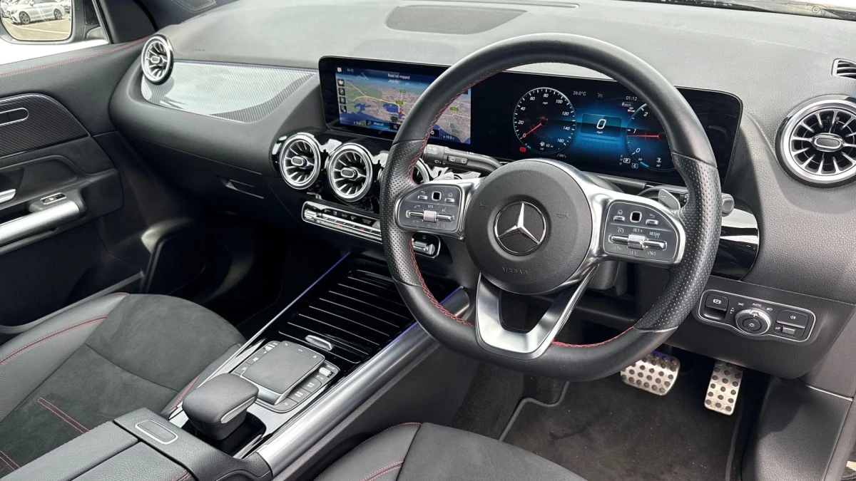 Mercedes-Benz GLA Image 3