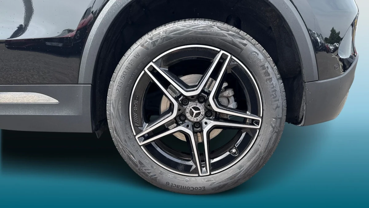 Mercedes-Benz GLA Image 5