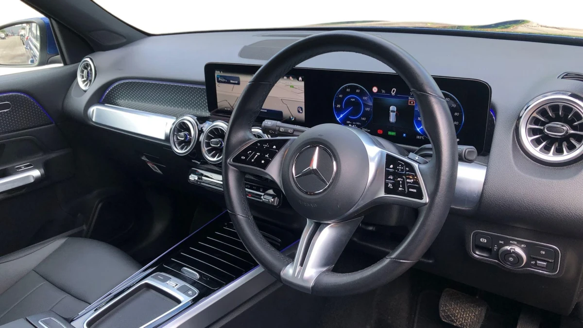Mercedes-Benz EQB Image 3
