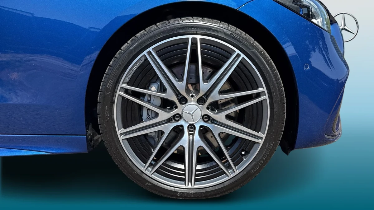 Mercedes-Benz C-Class Image 5
