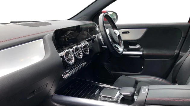Mercedes-Benz EQA Listing Image