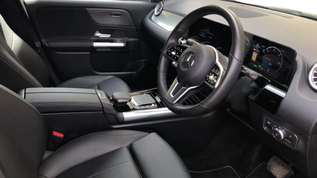 Mercedes-Benz EQA Listing Image